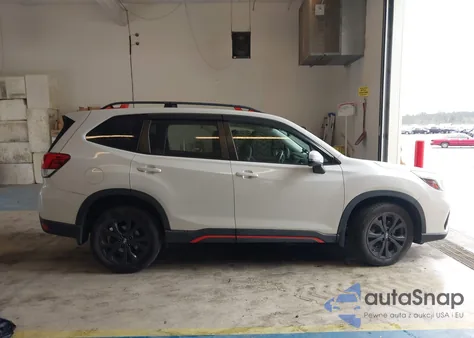 2019 Subaru Forester Sport z USA, uszkodzony, nr VIN JF2SKAKC7KH438679